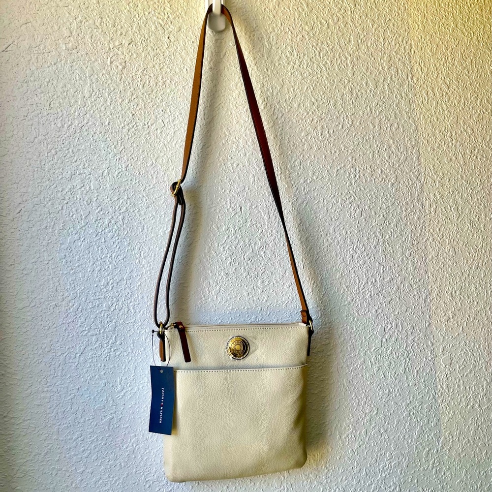 Tommy Hilfiger Crossbody Purse (New with Tags) - Picture 2 of 7